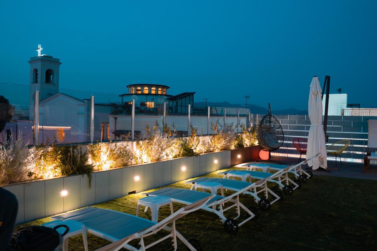 Houses & Rooftop Pompei - Sky Luaran gambar