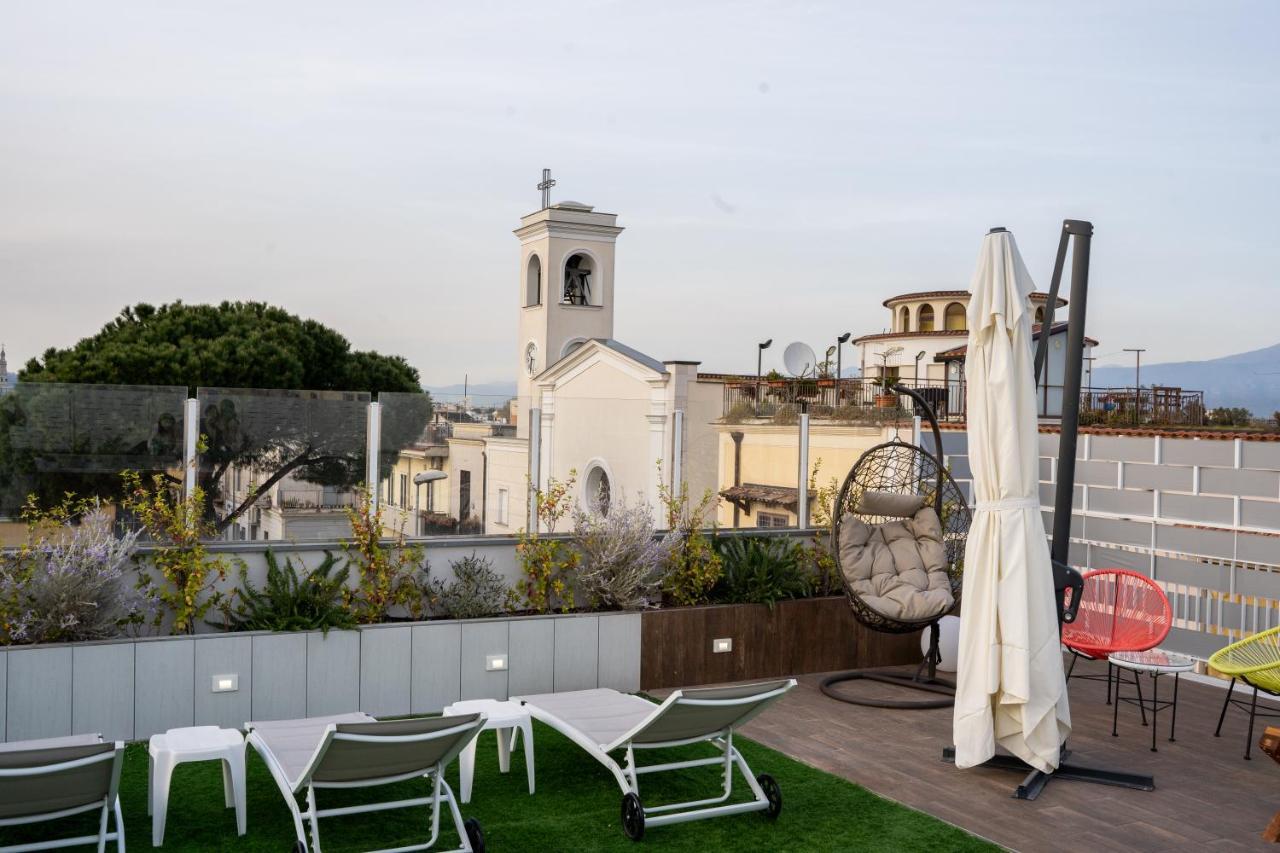 Houses & Rooftop Pompei - Sky Luaran gambar