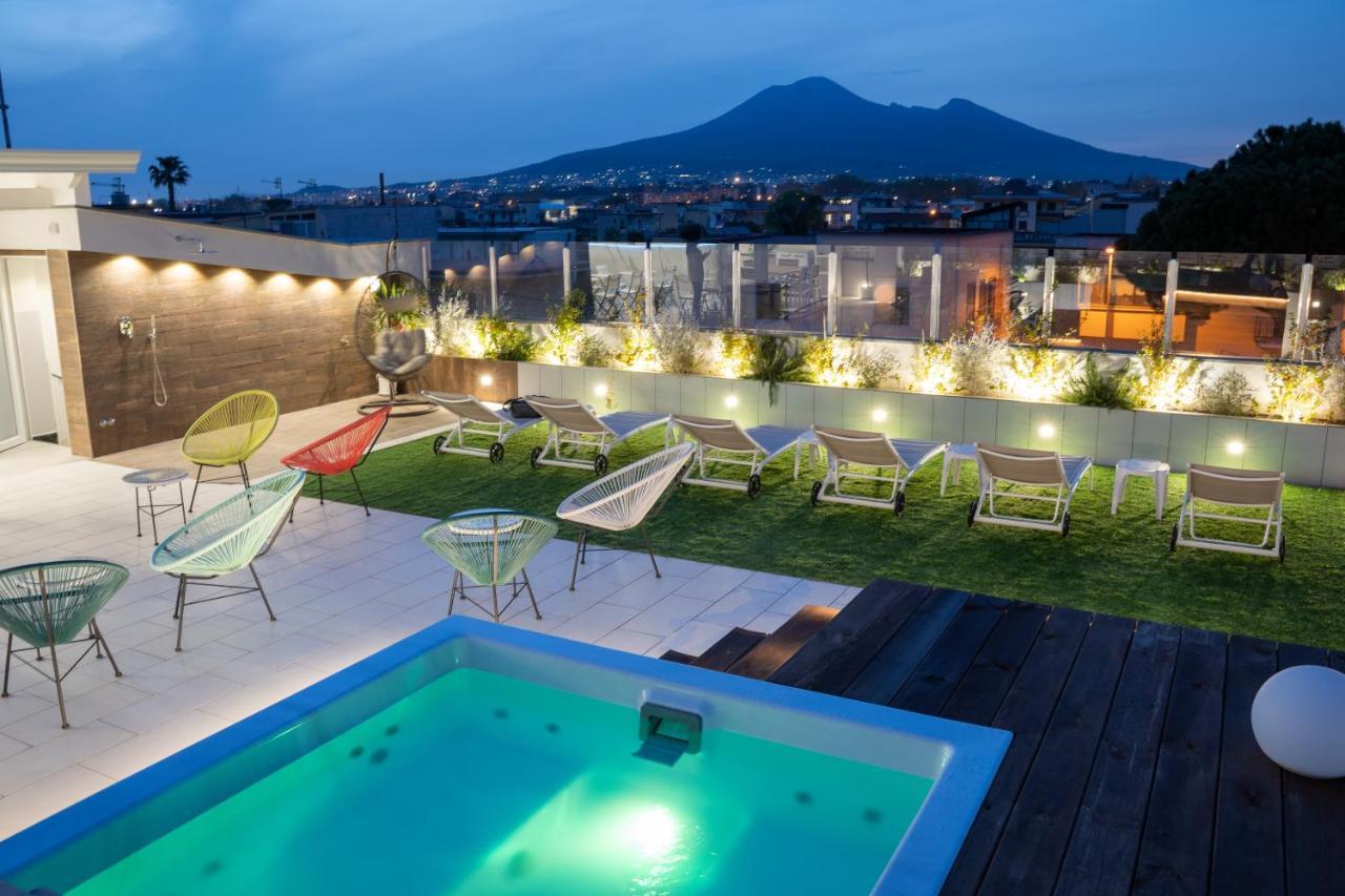 Houses & Rooftop Pompei - Sky Luaran gambar